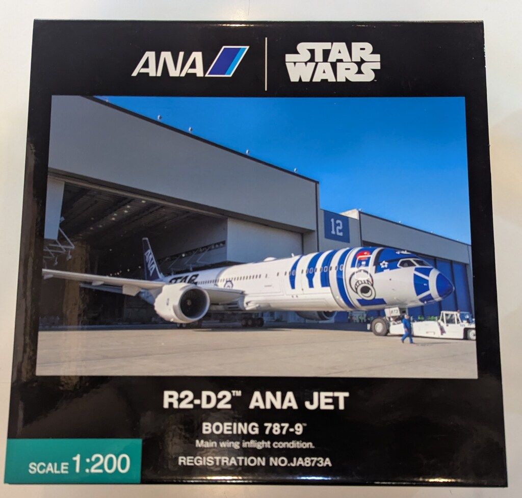 全日空商事 1/200スケール Boeing787-9 ANA STAR WARS R2-D2 JET ギア