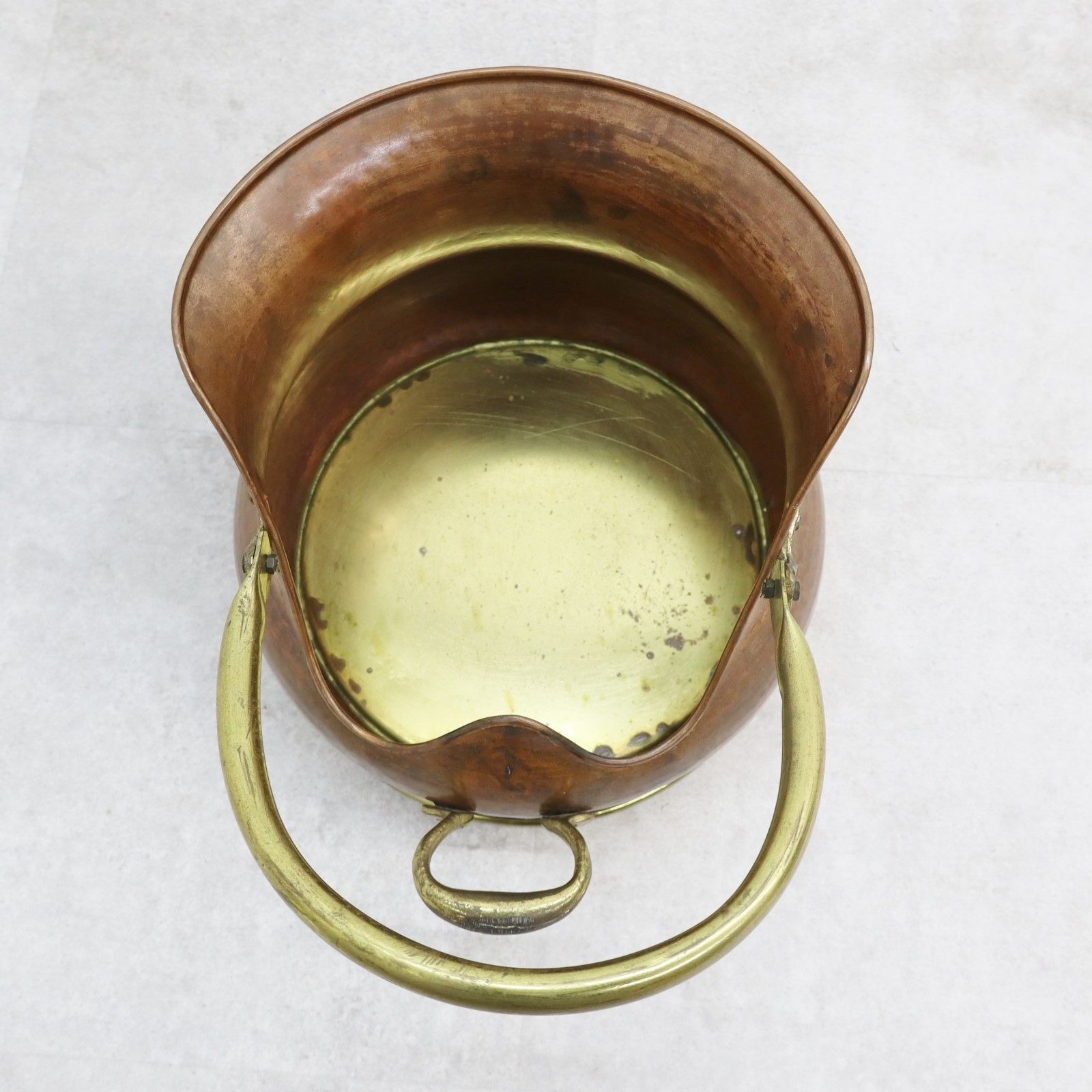 △希少 レア アンティーク イタリア製｜copper Coal bucket 暖炉道具