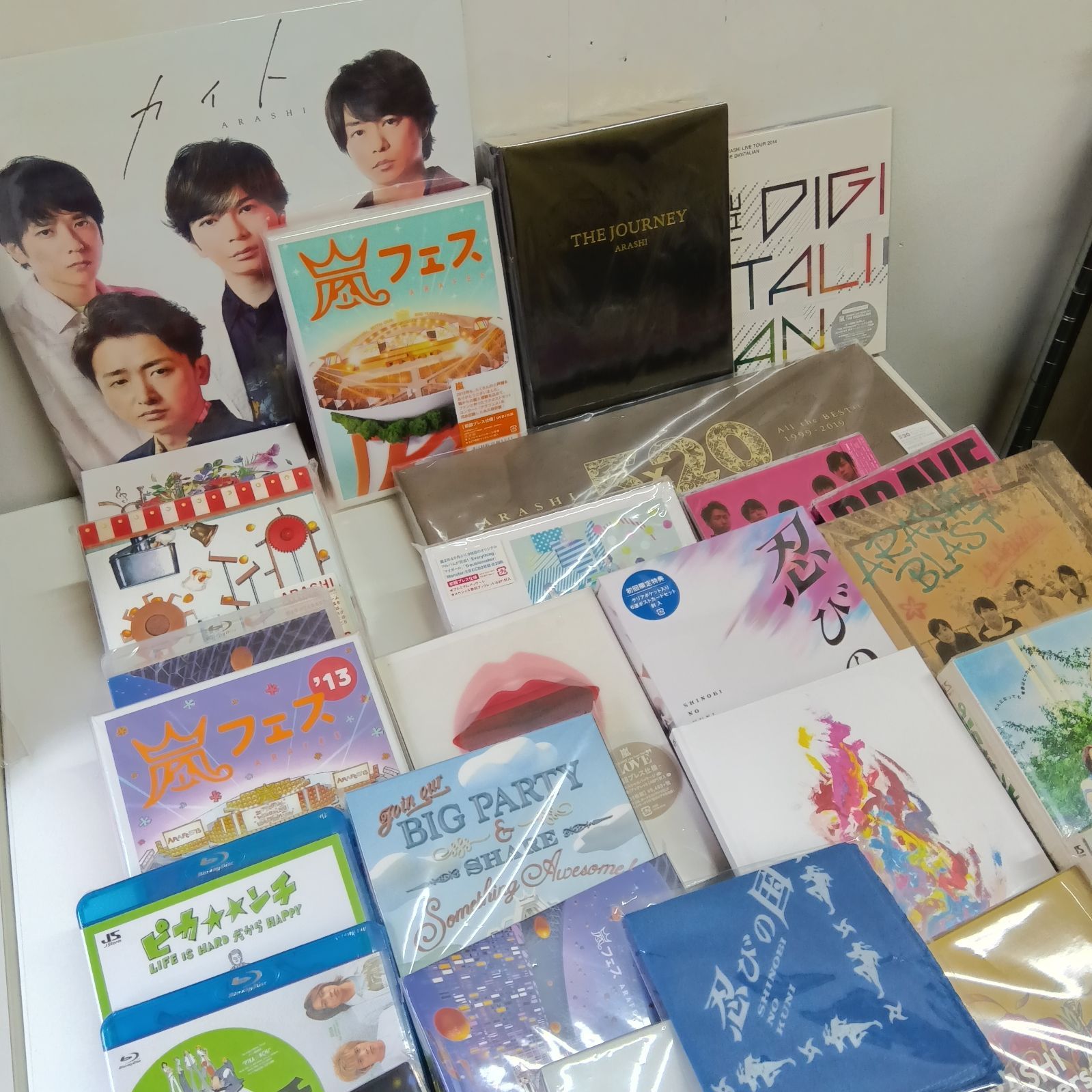 嵐 DVD BIu-ray まとめ売り 嵐 Blu-ray DVD CD まとめ売り - メルカリ