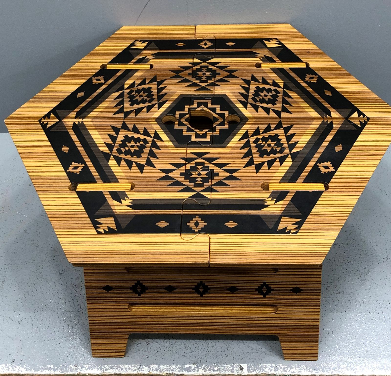 しま次郎 ざぁ〜ッス thearth ヘキサテーブル 【公式通販】