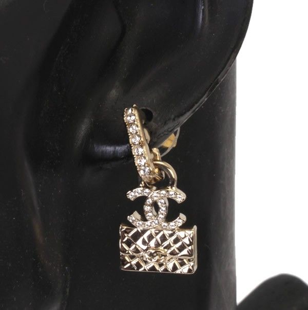 美品 シャネル CHANEL マトラッセバッグモチーフ ココマーク スイング