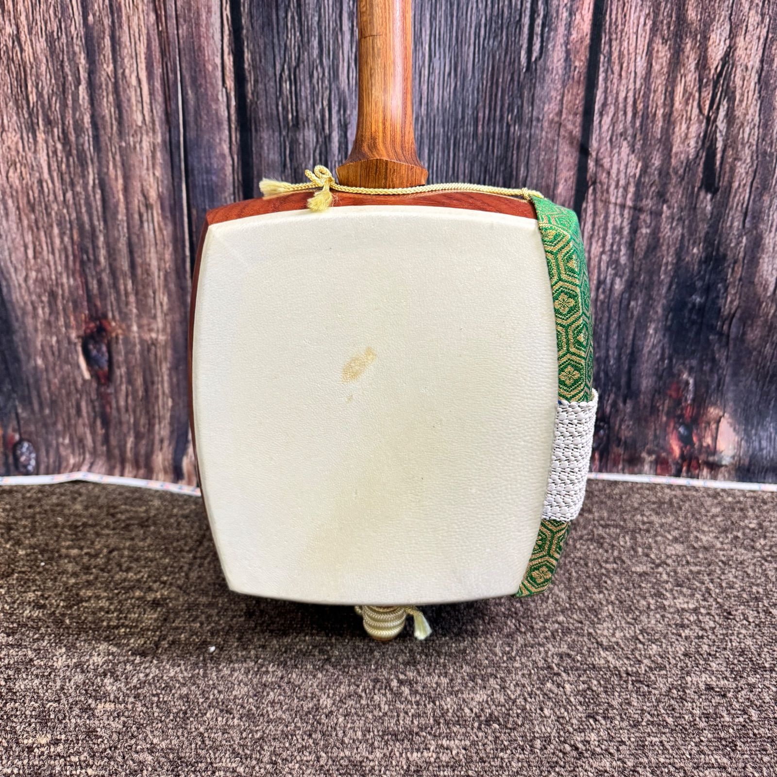 昭和レトロ 三味線 丸打胴 中棹 花梨 民謡 地唄 弦楽器 和楽器 ハード