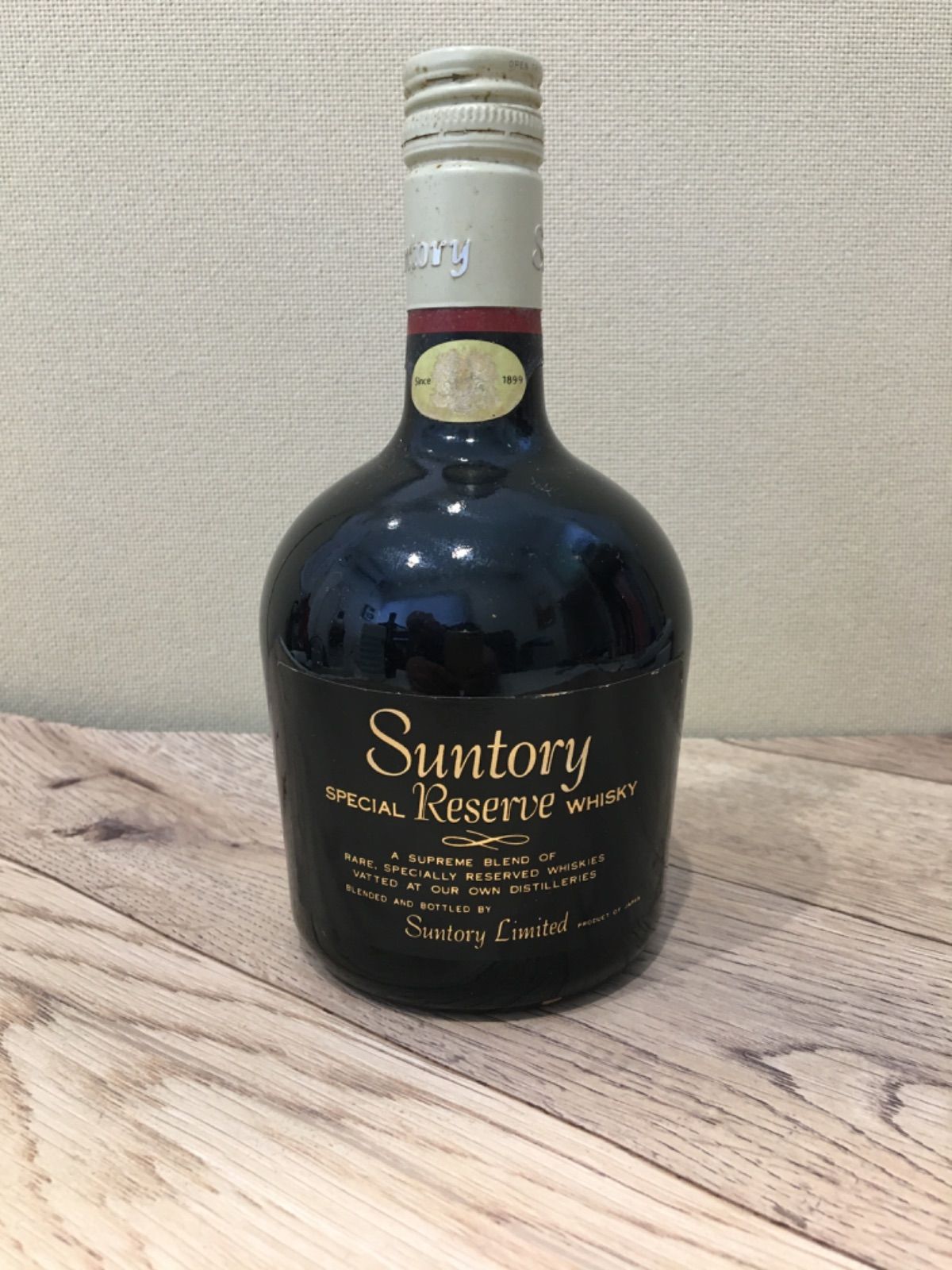 サントリー ウイスキー リザーブ ハーブ型ボトル