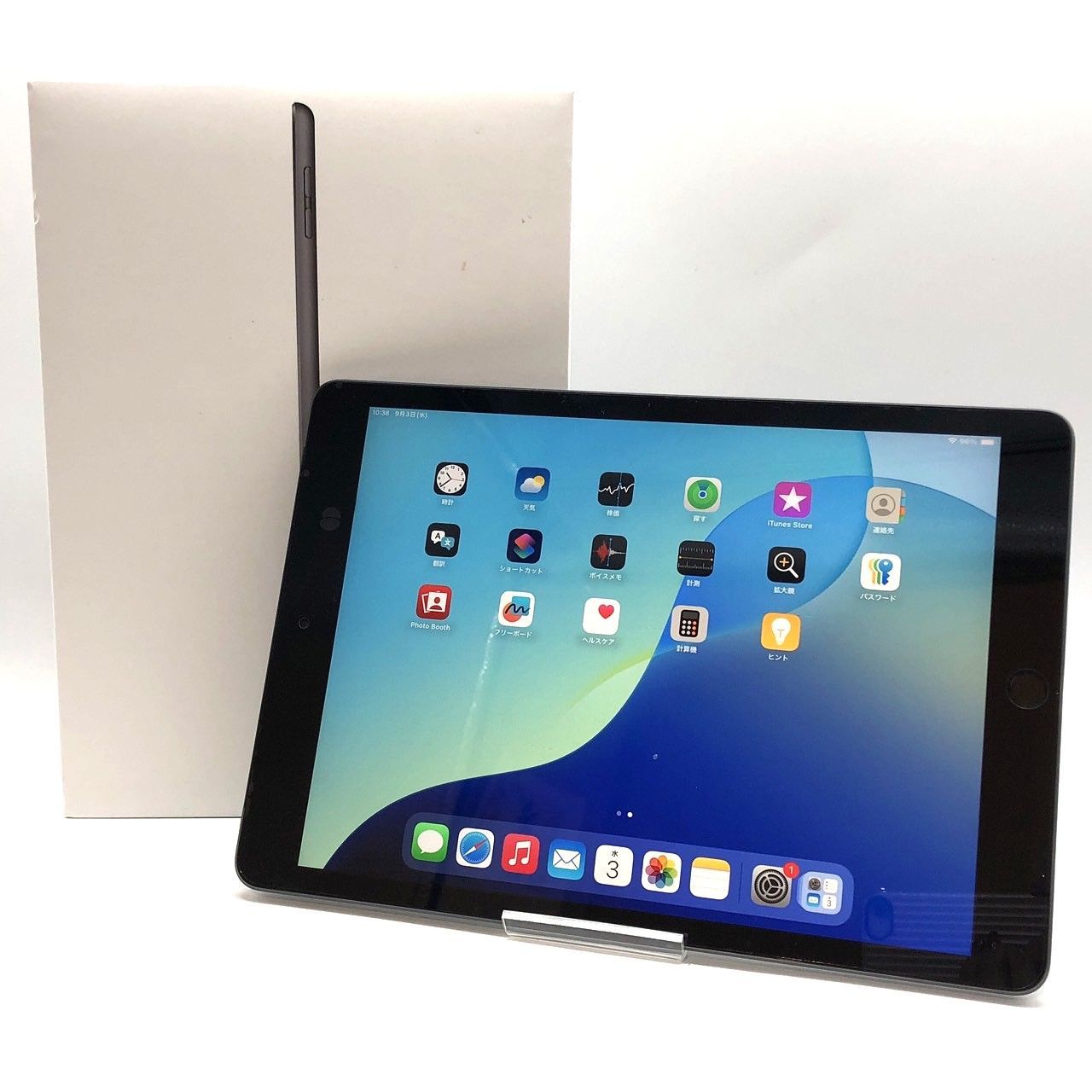 品〕 トップ iPad 第6世代 32GB シルバー MR7G2J／A Wi-Fi【262