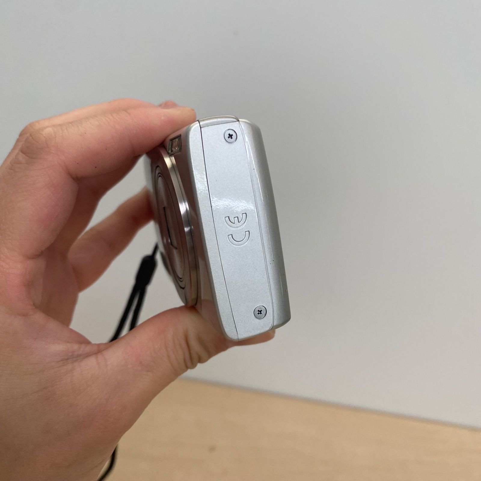 ジャンク品】Canon 売れ筋 キャノン IXY180 デジカメ カメラ 【CaR743