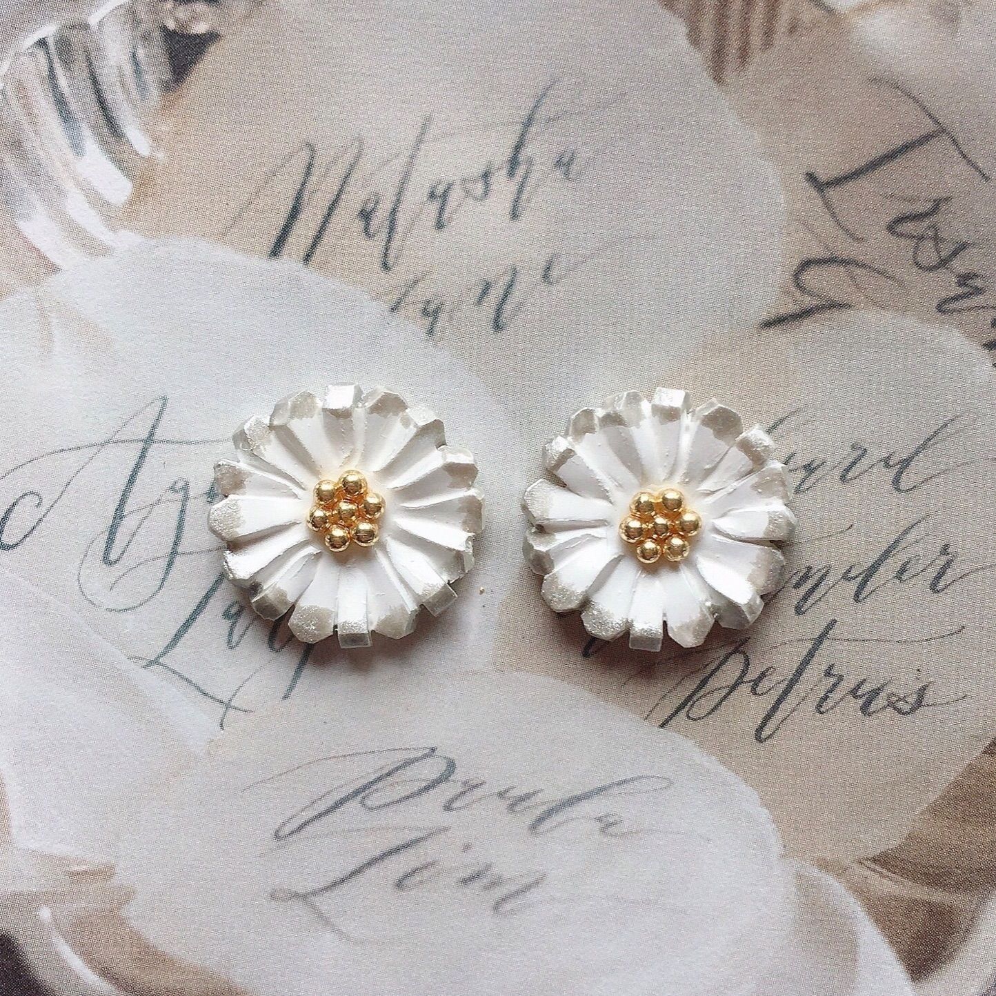 Blooming DAISY イヤリング casaceleste 節約 S*A様 Blooming DAISY