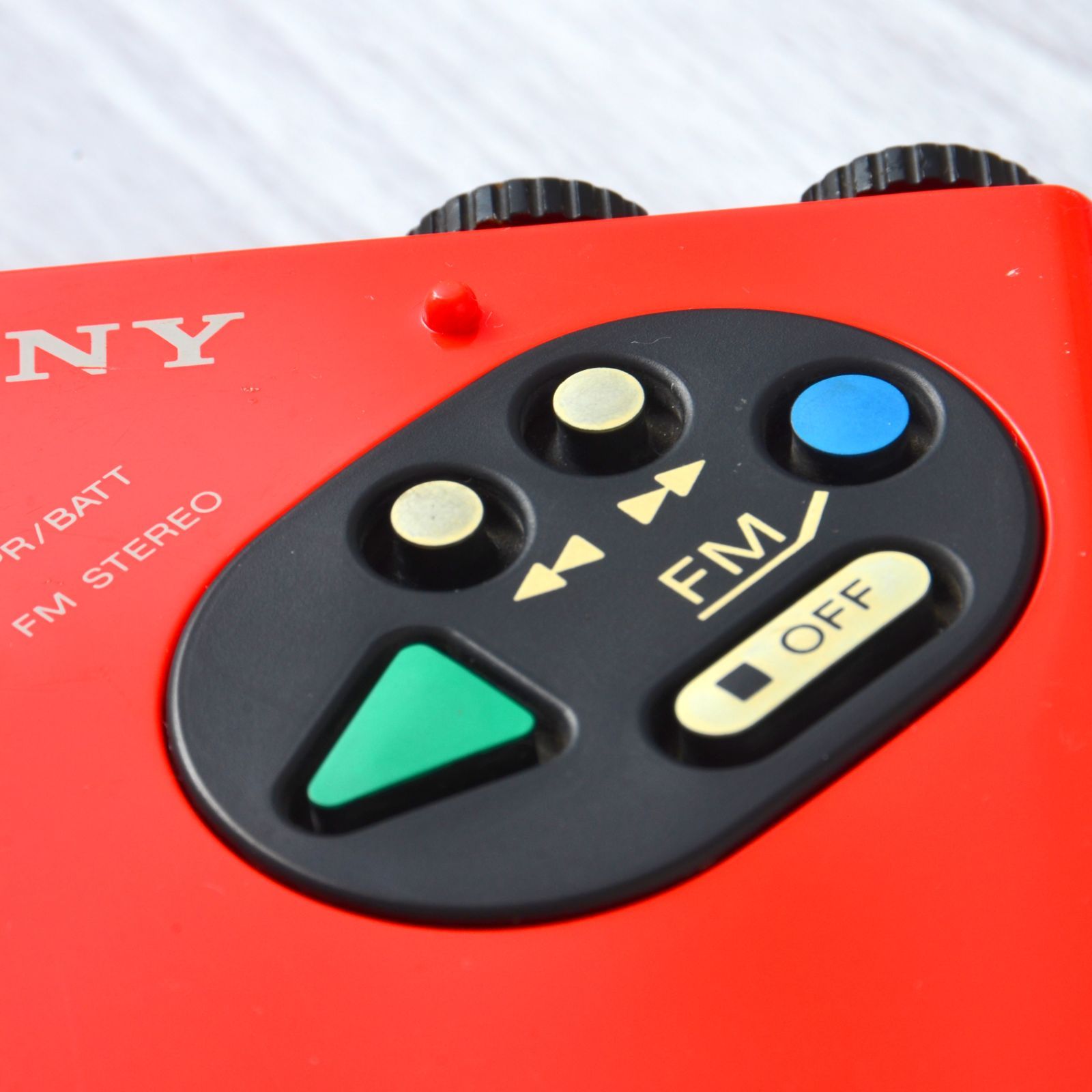 超極美品 超レア！】SONY ウォークマン WM-501 レッド ジャンク 超極美