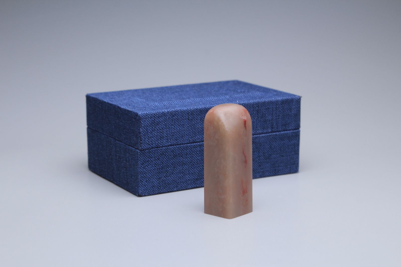 売れ筋 鶏血石印材 高級印材 巴林鶏血石 篆刻 書道 書【正一