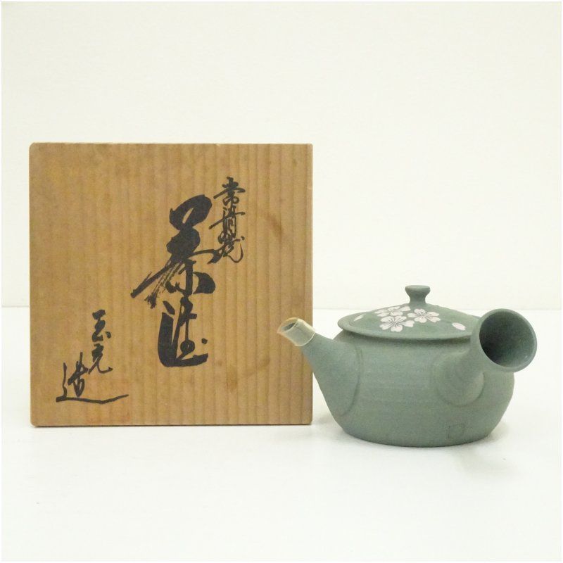 アンティーク江戸後期 希少なゾウが可愛らしく、豪華絢爛な古伊万里