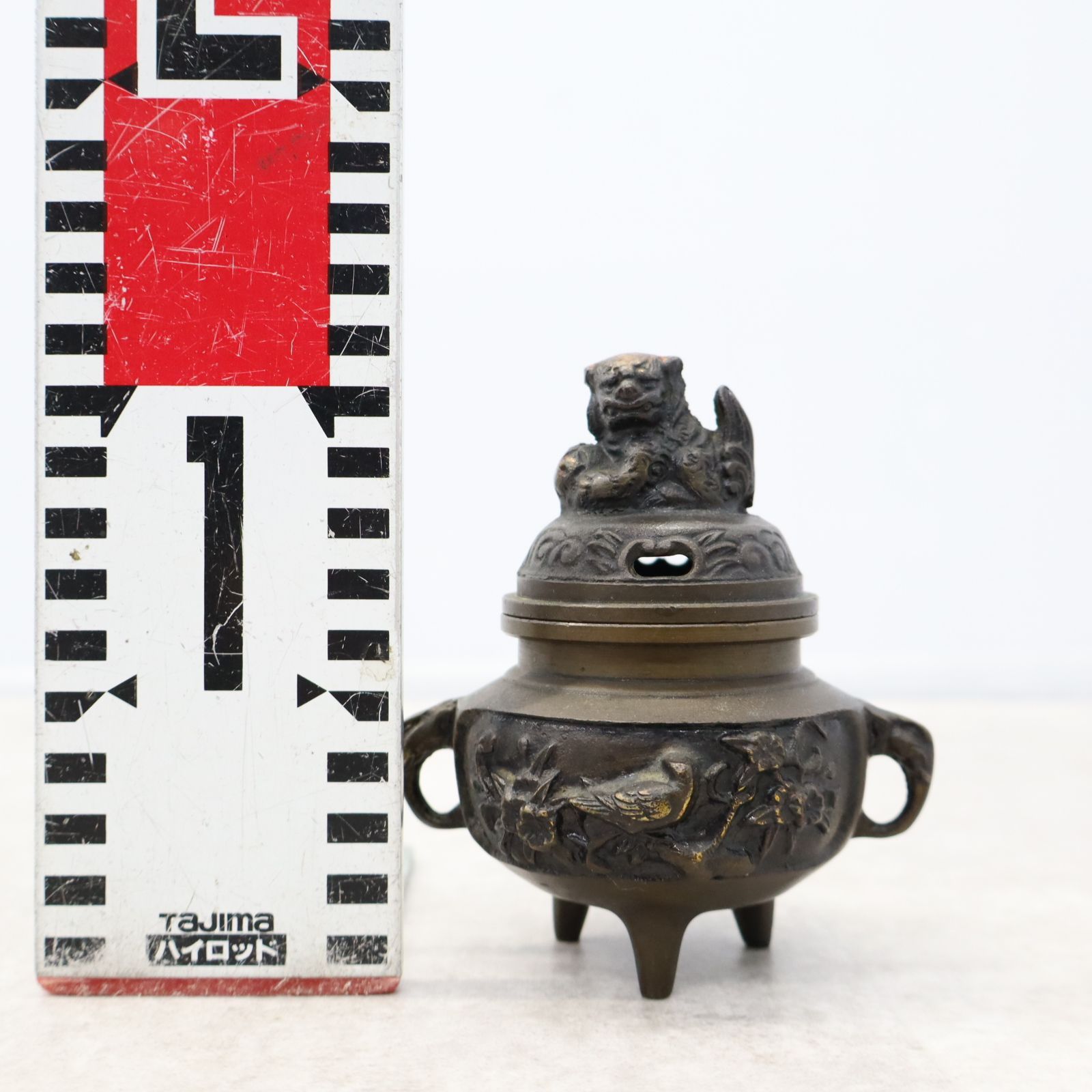 ∨ アンティーク｜三つ脚 香炉 香爐 真鍮製？｜USED 獅子 中国美術