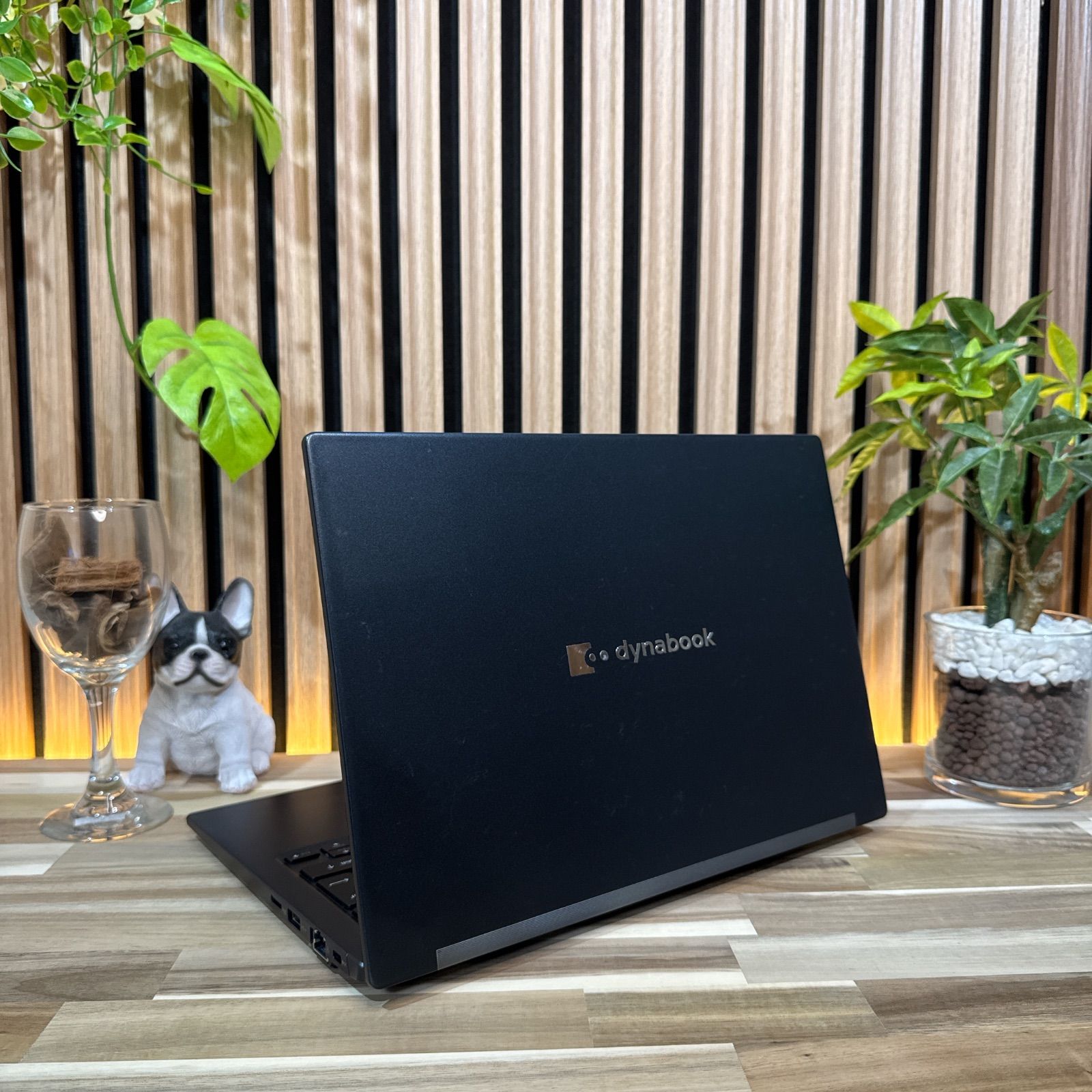G83KV/12世代i7/SSD 256GB/16GB/FHD/13.3型 dynabook G G83/KV 12世代