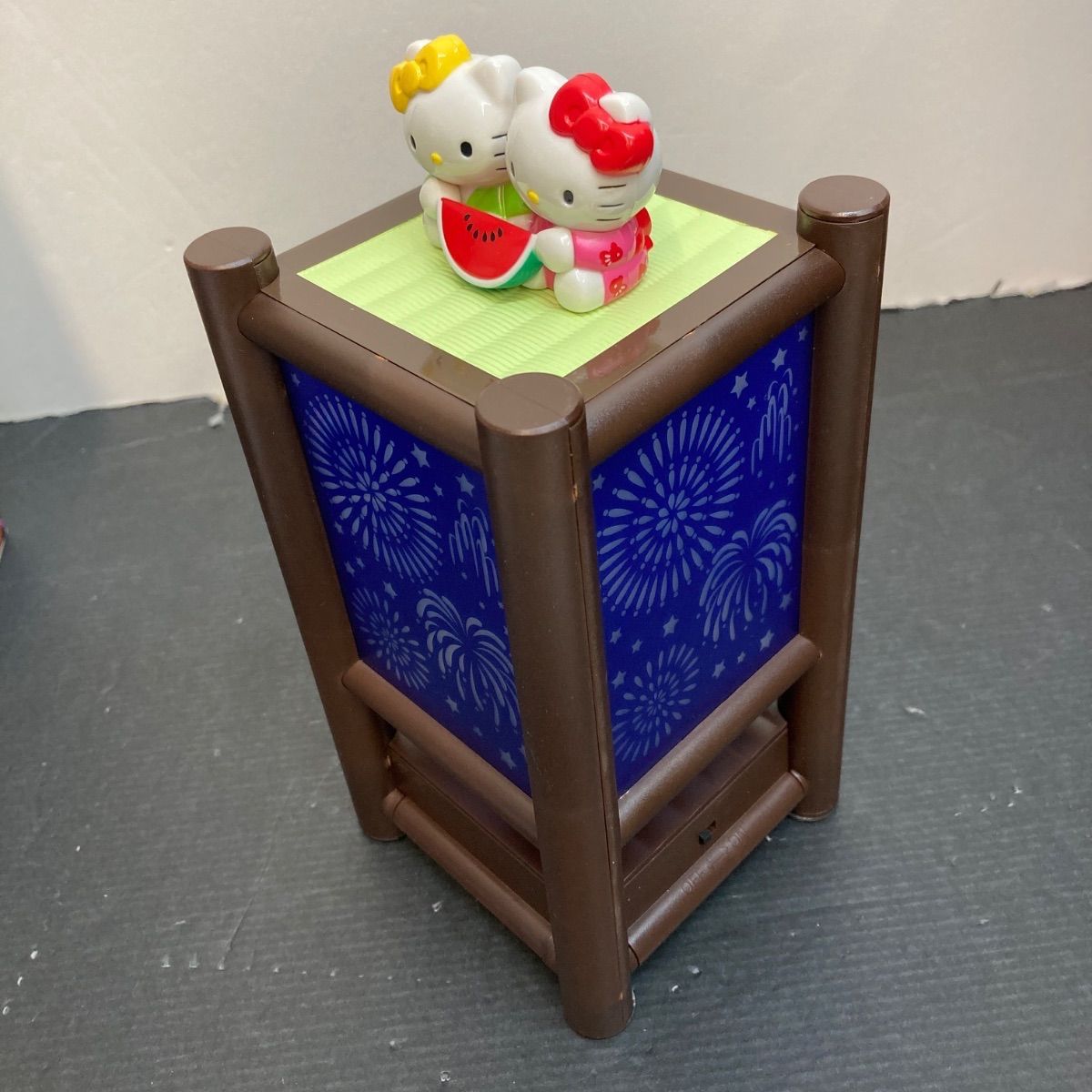 売れ筋 【広店】ハローキティ 和風花火ライト サンリオ【722-2975