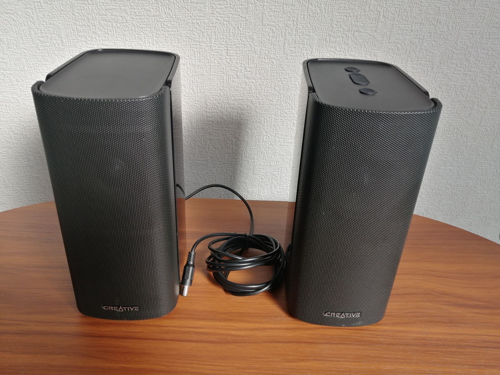 公式 Creative T100 Hi-Fi デスクトップスピーカー CREATIVE T100