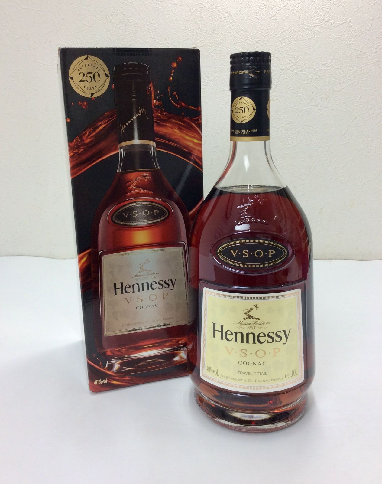 Hennessy X.O. ブランデー 1000ml 箱付き ヘネシーX.X.O 1000ml 【公式
