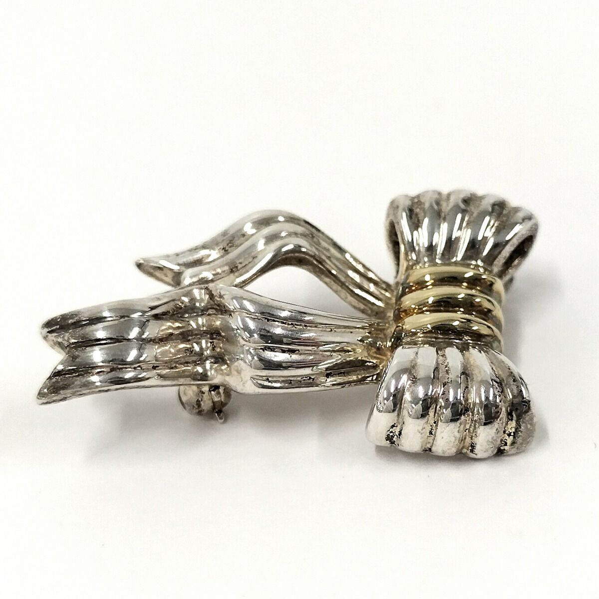 ゴールドトーン安全ピンブローチ | Marni MARNI マルニ ロゴ ブローチ