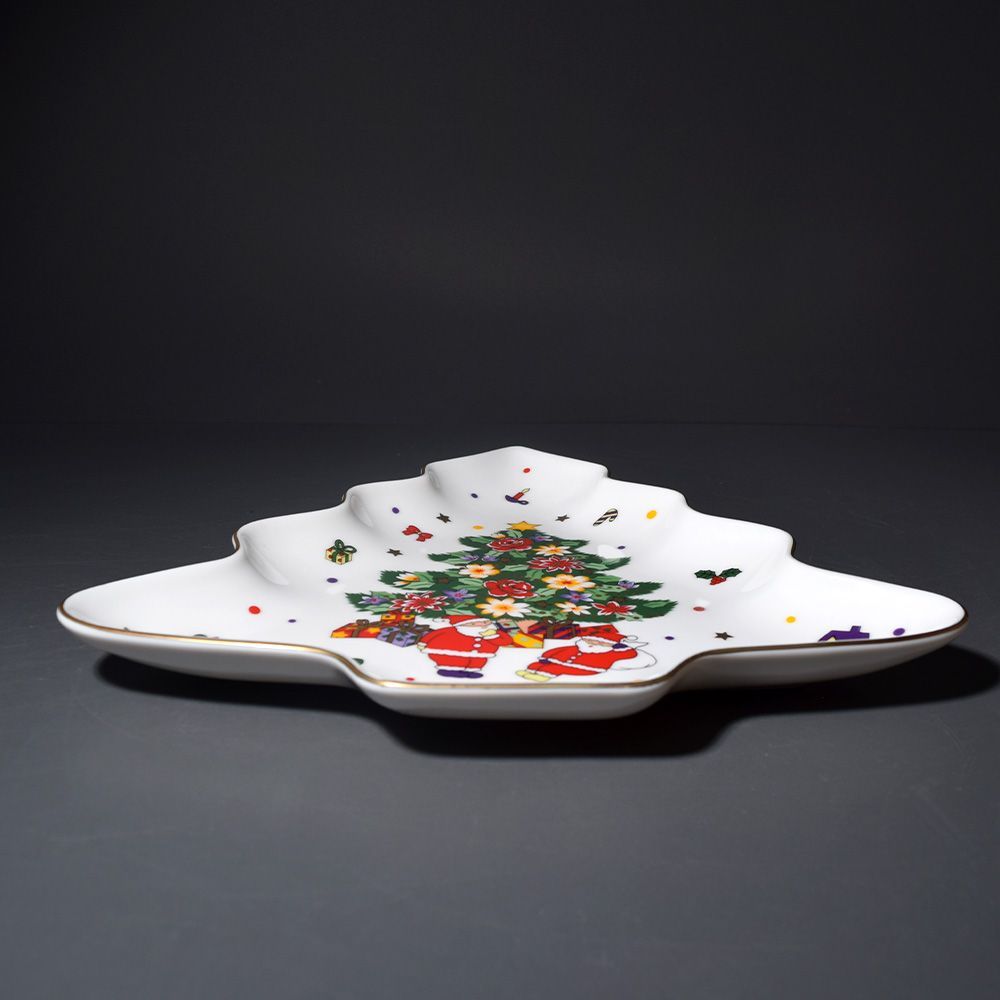 新品未使用品 美濃焼 前畑陶器 クリスマスツリー型プレート UTSUWAKAN