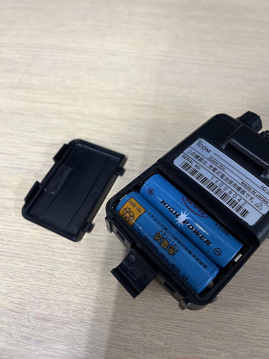 ジャンク品】 ICOM アイコム ハンディレシーバー オンライン IC-R6