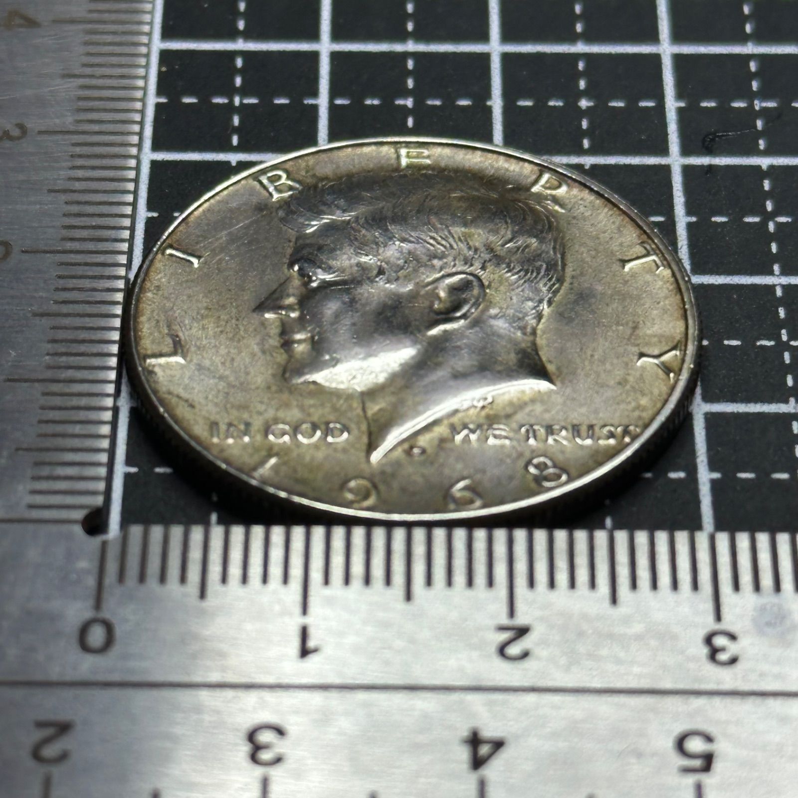 銀貨】1968年 アメリカ ケネディ ハーフダラー 銀40％／J.F.ケネディ追