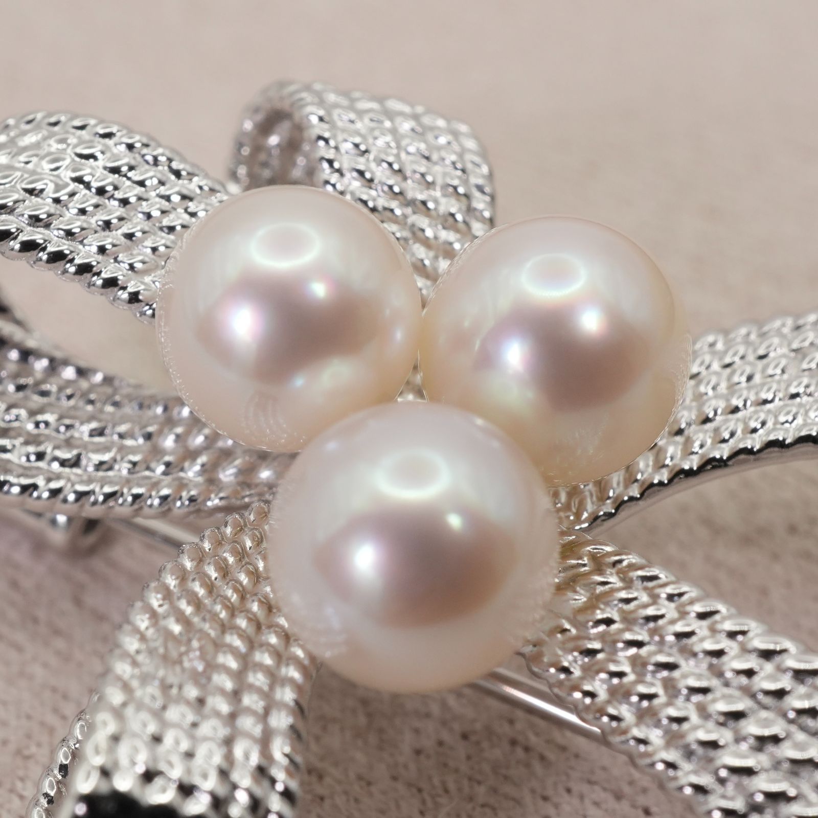 希少 美品 タサキ リボンモチーフ ブローチ パール アコヤ真珠/25-1280