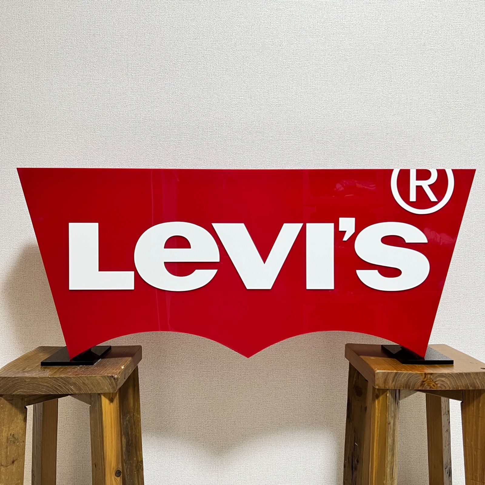Levi's リーバイス 大型 ロゴサイン 店舗ディスプレイ用 アクリル製