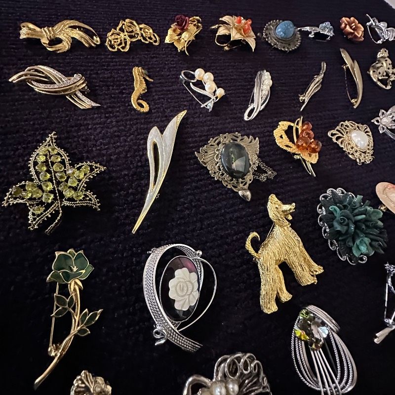 専用価格】ブローチ 大量 まとめ売り 120点 vintage】ブローチ 大量