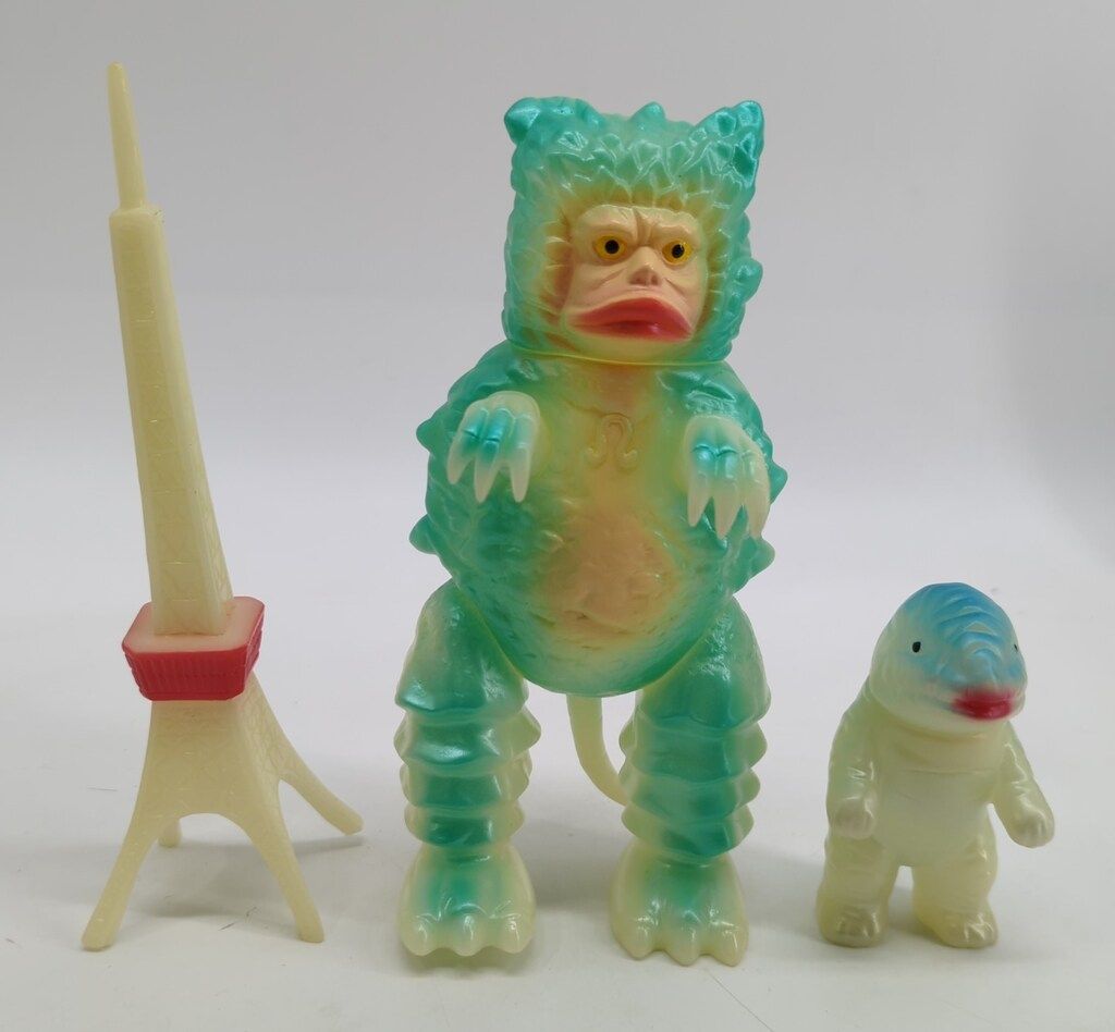 M1号 世紀の大怪獣ウルトラQウルトラマン 東京タワープレイセット 蓄光