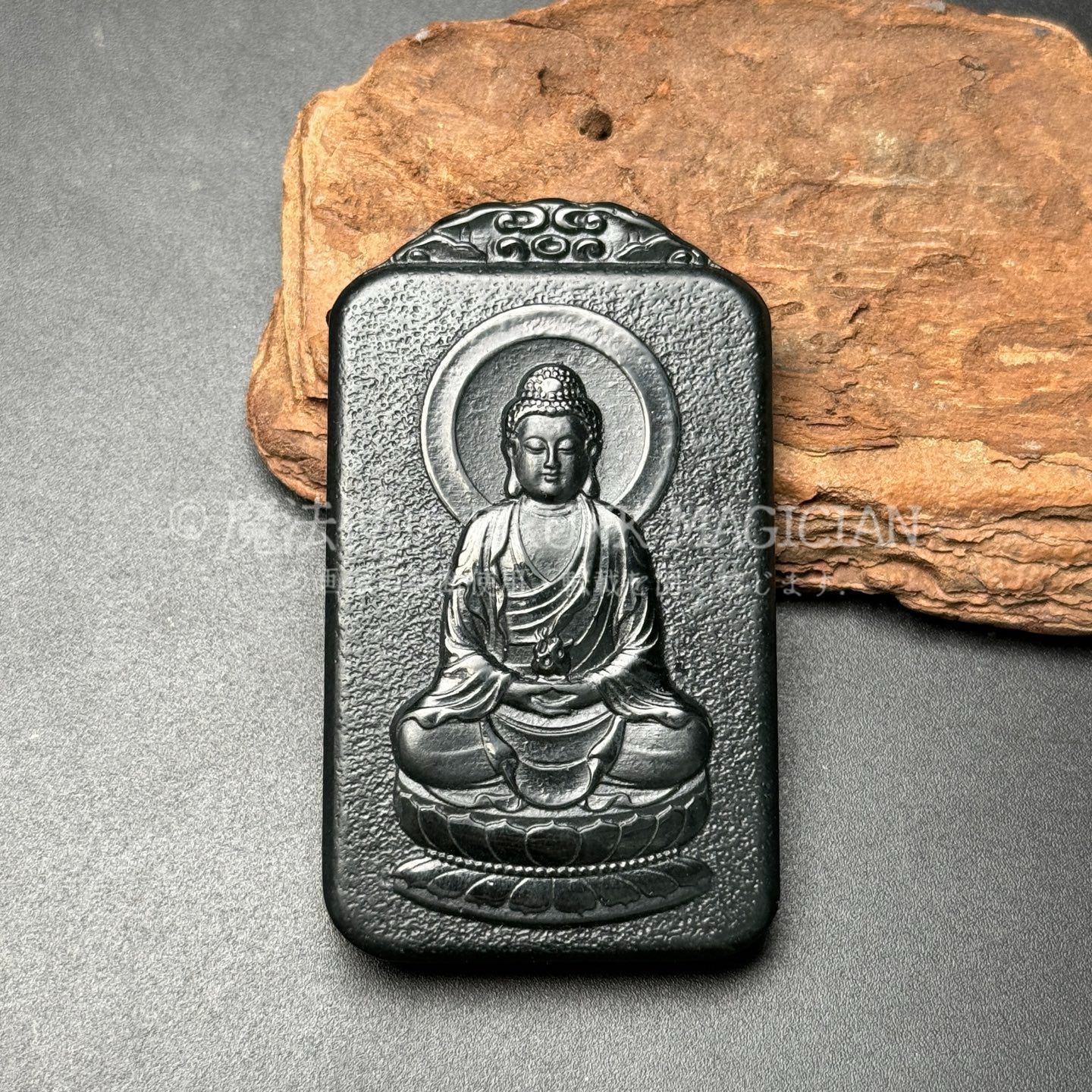 旧家蔵出し 和田玉細密彫 青玉 大日如來像 根付 裝身具 置物 賞物 供養