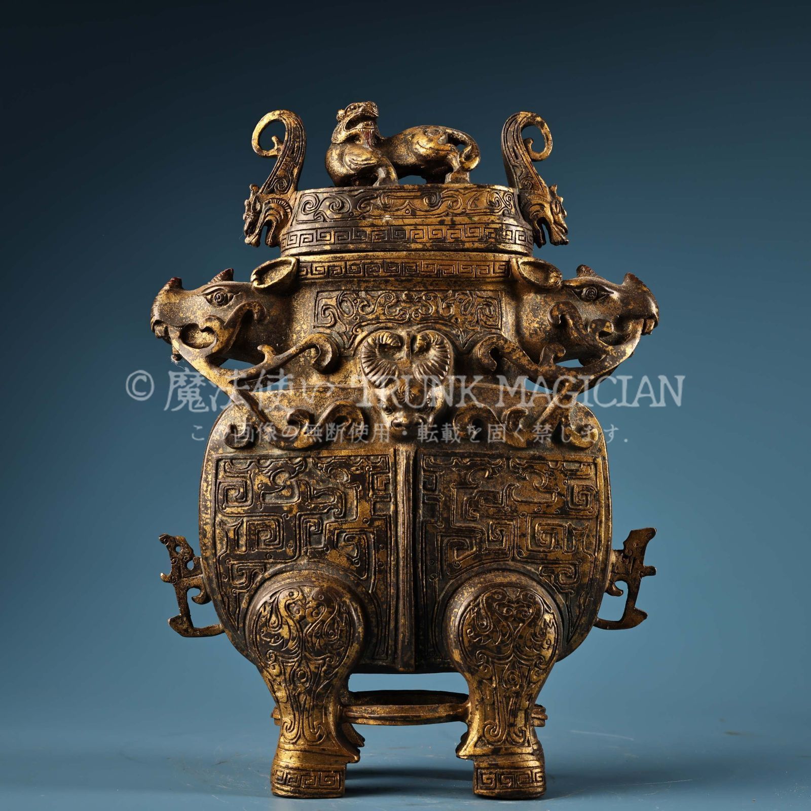 旧家蔵出し 銅製 泥金 浮彫 鏨刻 牛頭紋 尊 花瓶 花器 副葬品 置物 賞