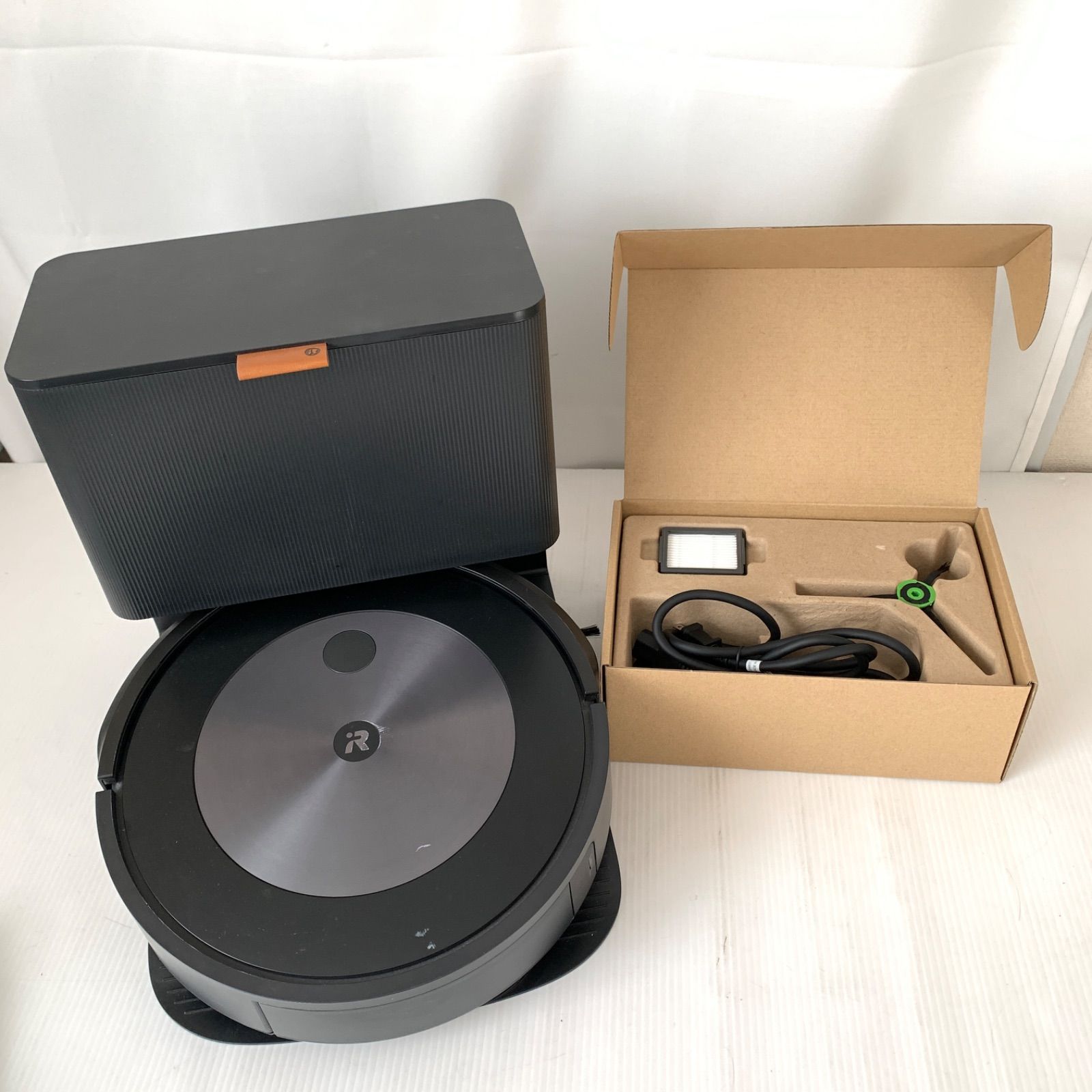 iRobot アイロボット ルンバ J7＋ J755860 中古 M80204-13 - メルカリ