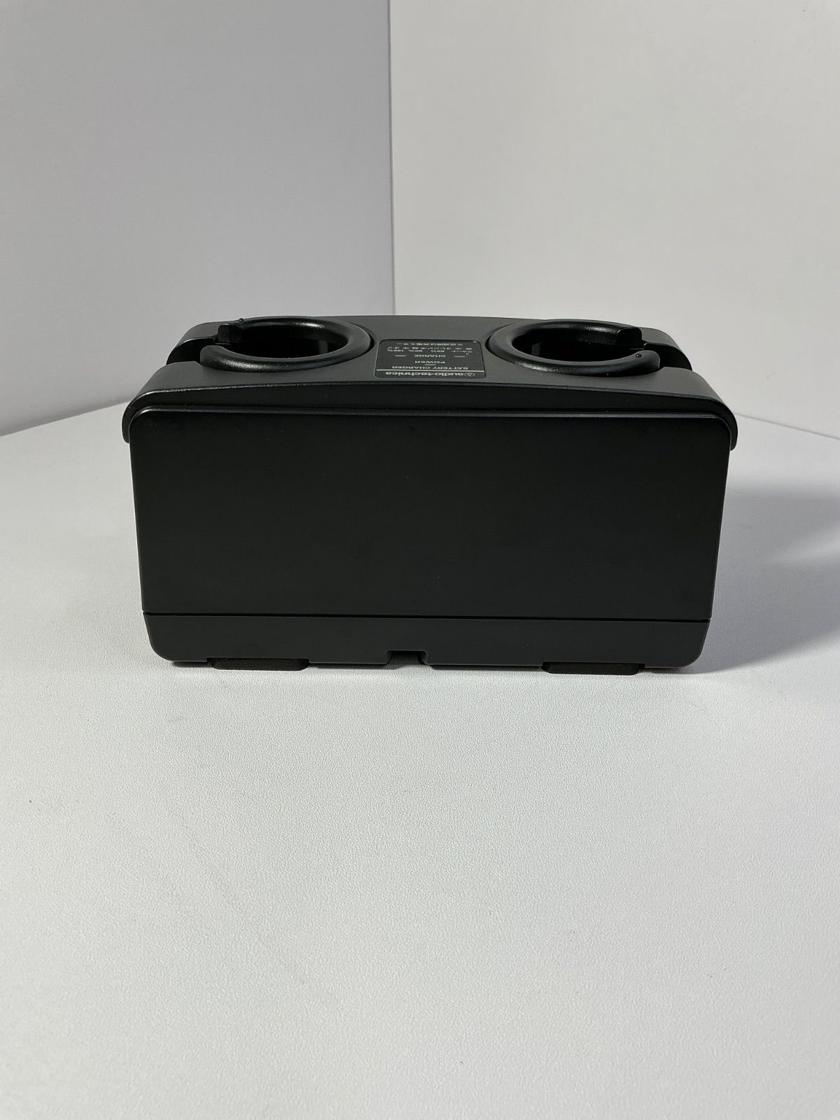 BC701 ワイヤレスマイクチャージャー - メルカリ