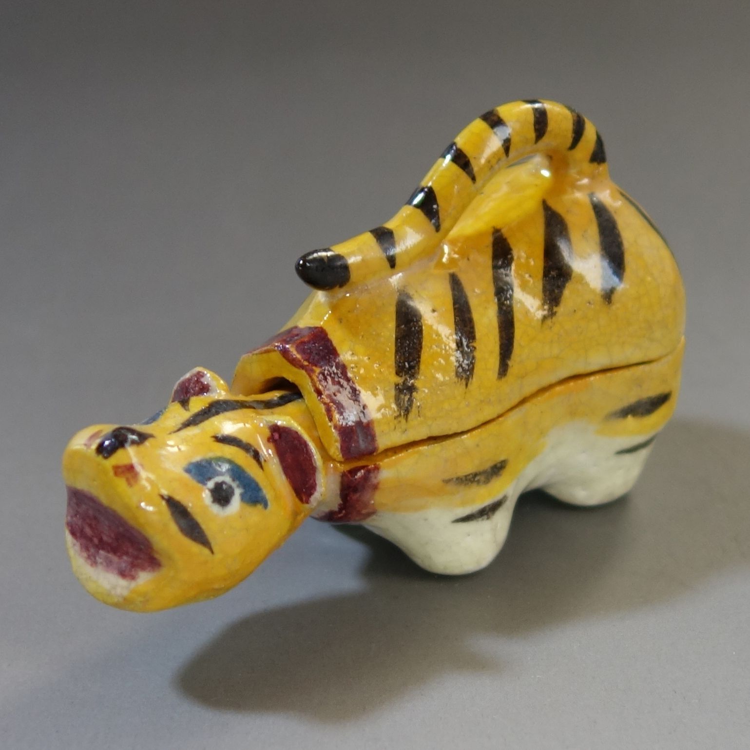 骨董逸品【動物 香合×4点 陶器】(共箱付き) 茶道具 香合 陶器 骨董 古