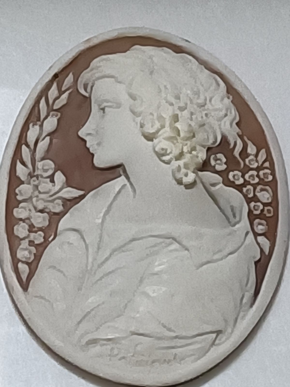 作家サイン Raffaele】シェルカメオ ルース 貴婦人 横顔 彫刻 美品