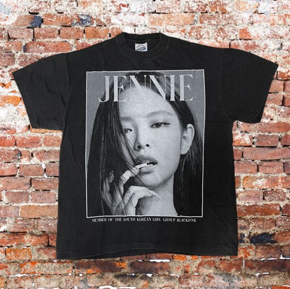 公式希少】BLACKPINK ジェニー Tシャツ2枚セット Amazon.co.jp: [雑貨
