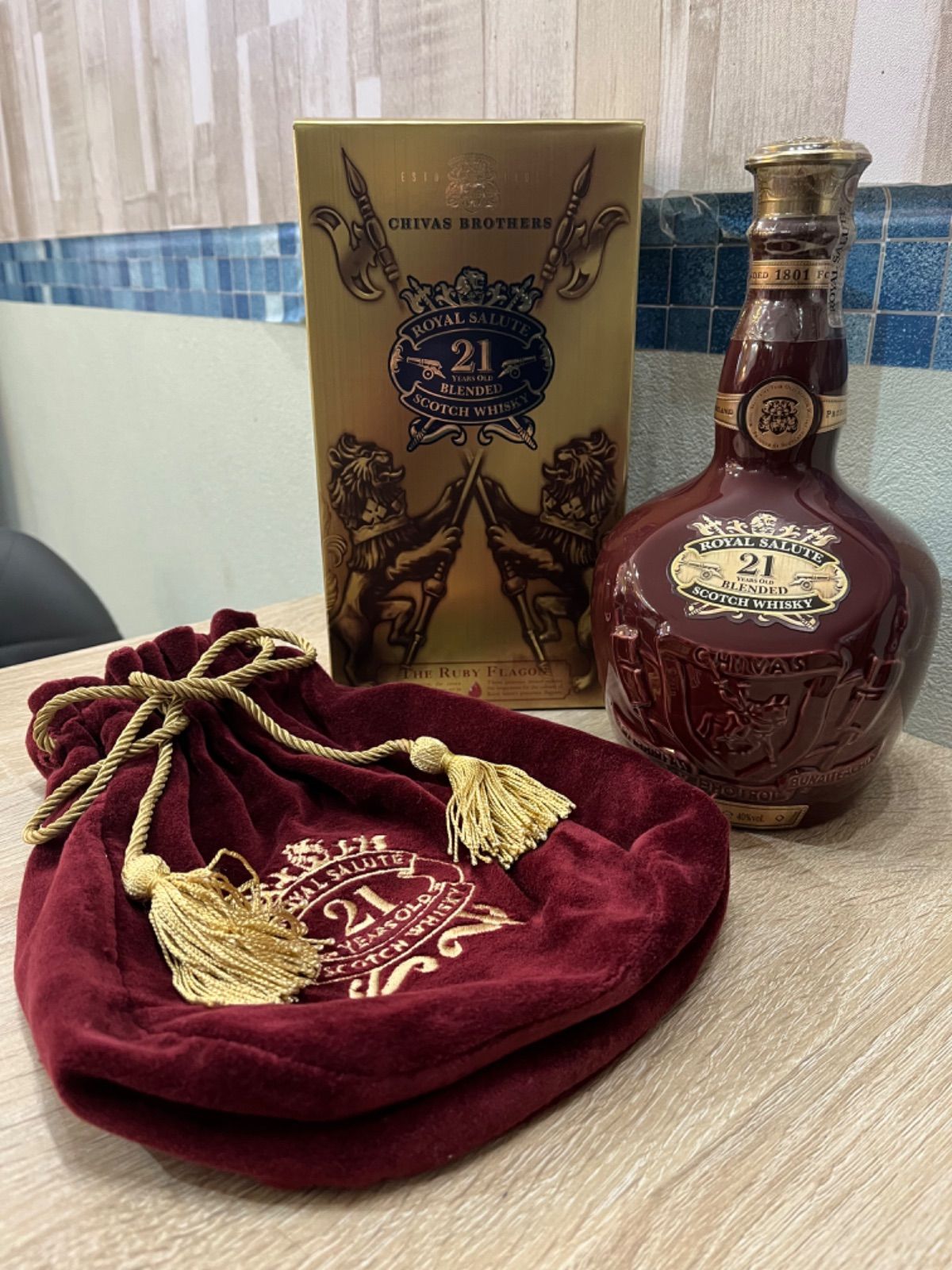 ☆古酒 ROYAL SALUTE（ロイヤルサルート）21年 750ml 青陶器（1374