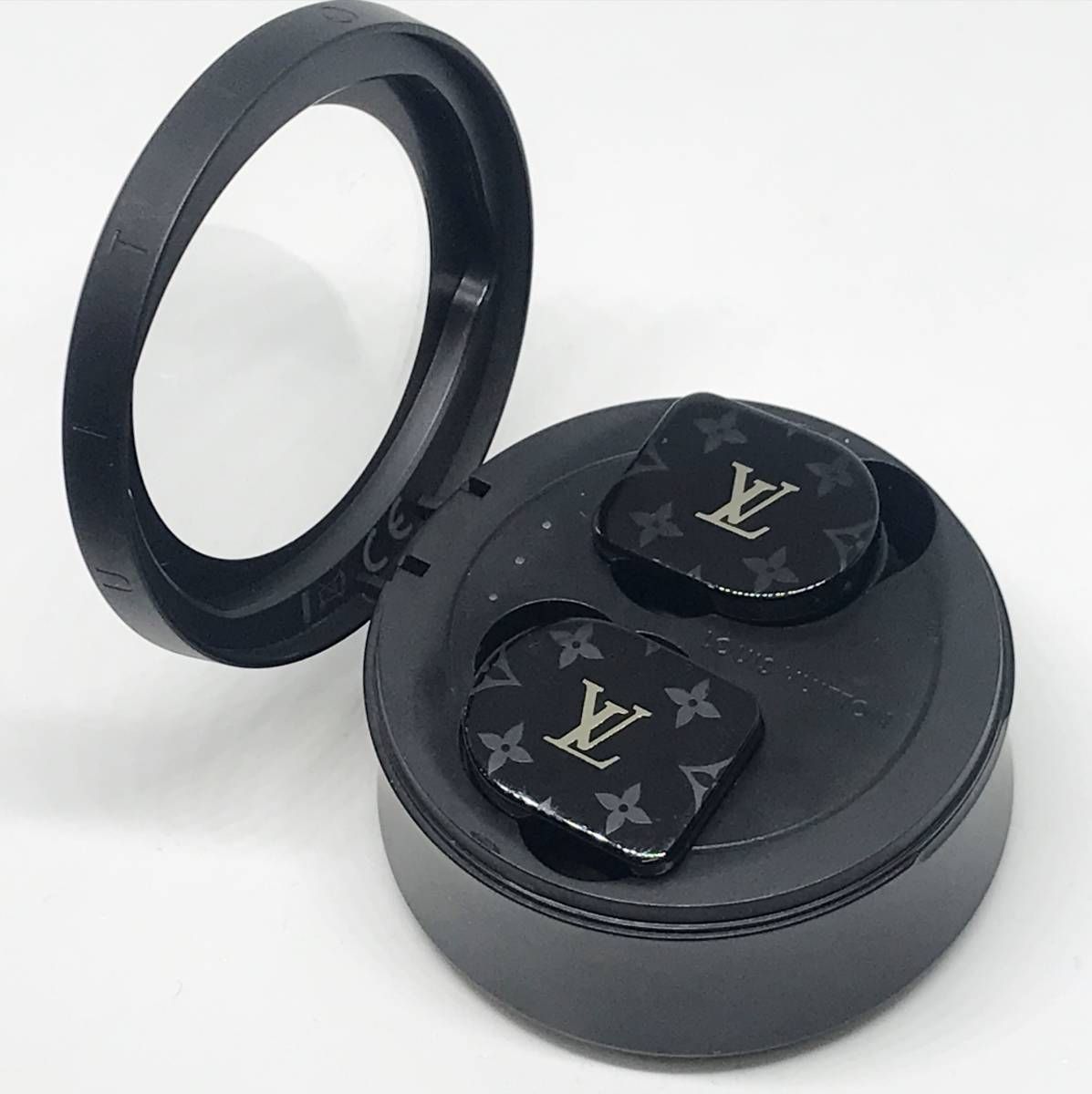 ルイヴィトン ホライゾンV2 イヤホン 145,200円、ルイ・ヴィトンの完全