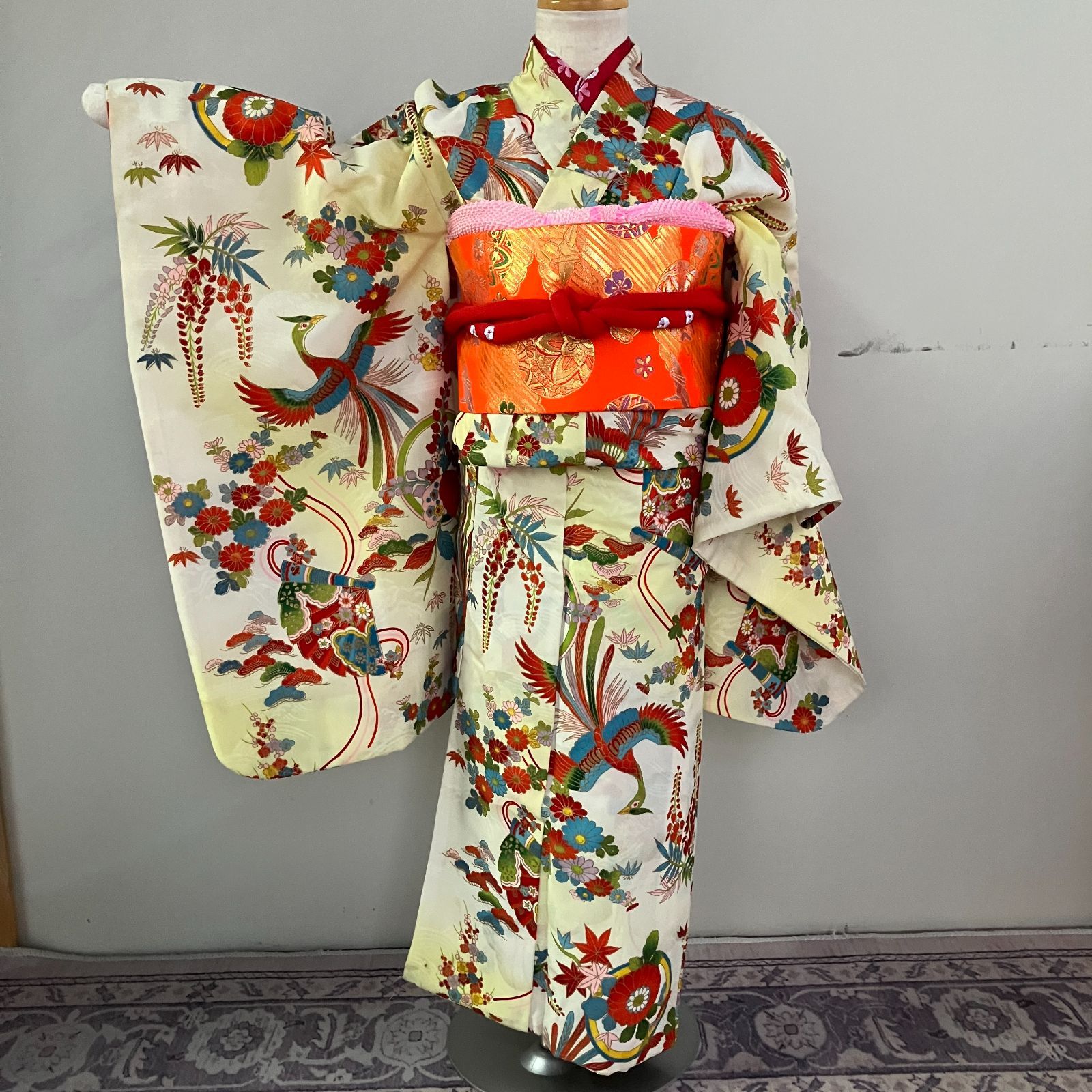 2024 振袖 身丈157cm 裄丈63.5cm S 袷 桜 蝶 金糸 金彩 赤 正絹 名品 【】