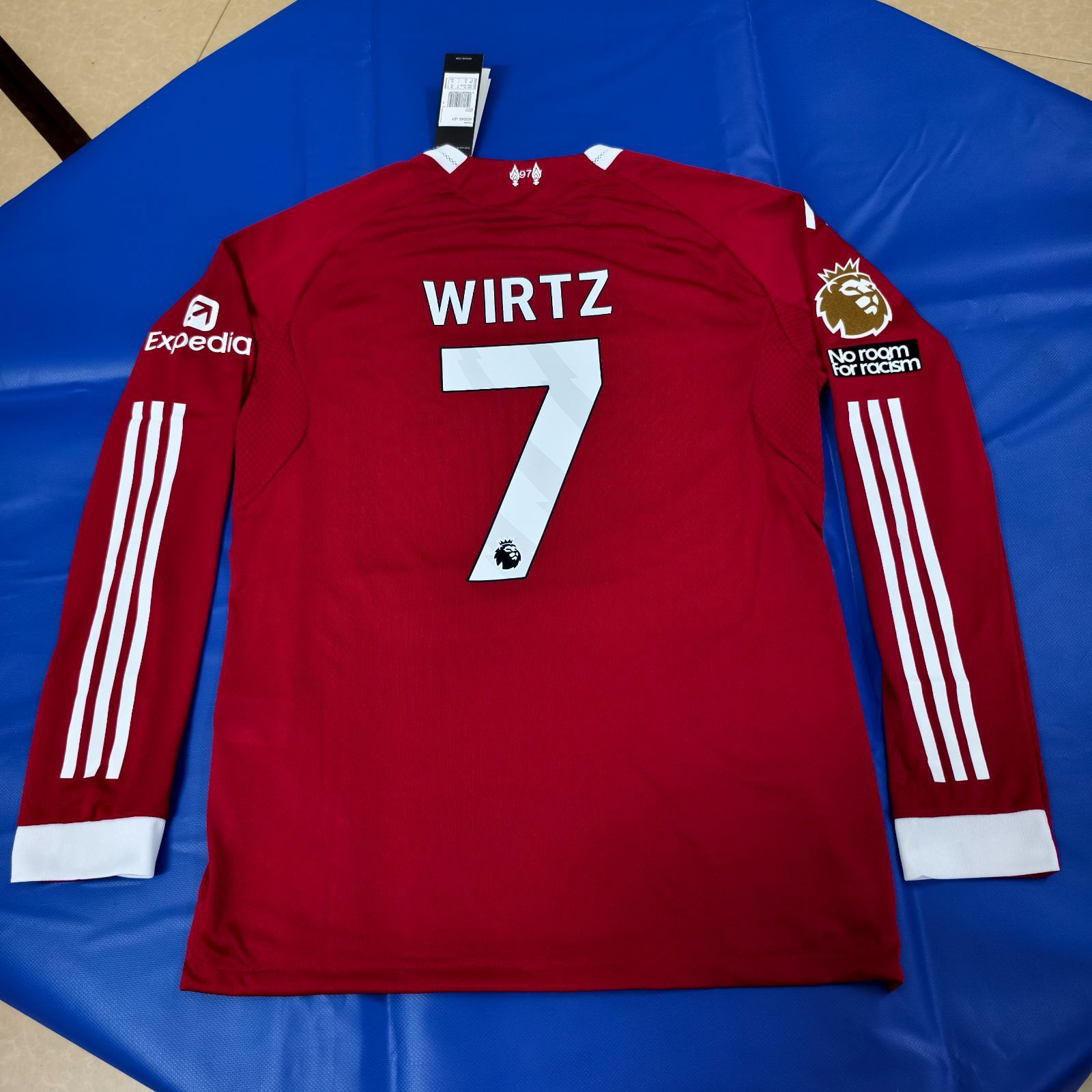 新品未使用 リヴァプール ユニフォーム 長袖 25-26 ヴィルツ 背番号7