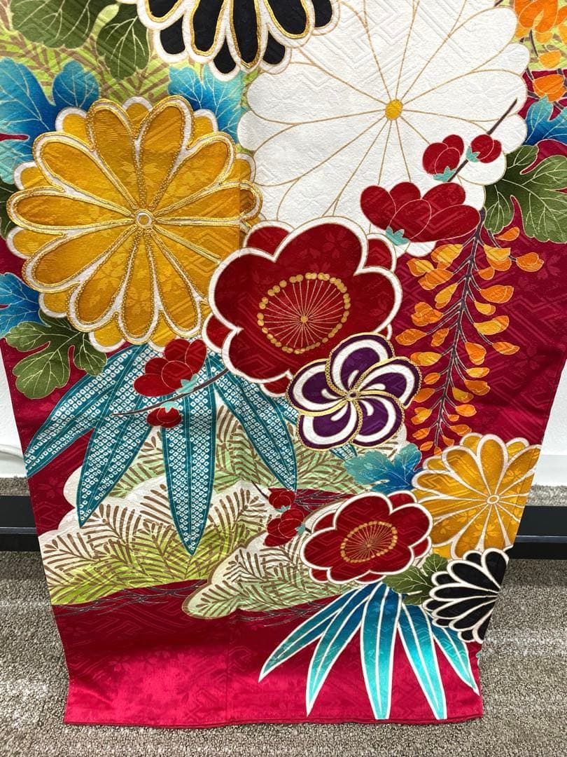 ブランド振袖 山本寛斎 本物 刺繍 金彩 鶴 大輪 牡丹 身丈163cm 撥水加工済