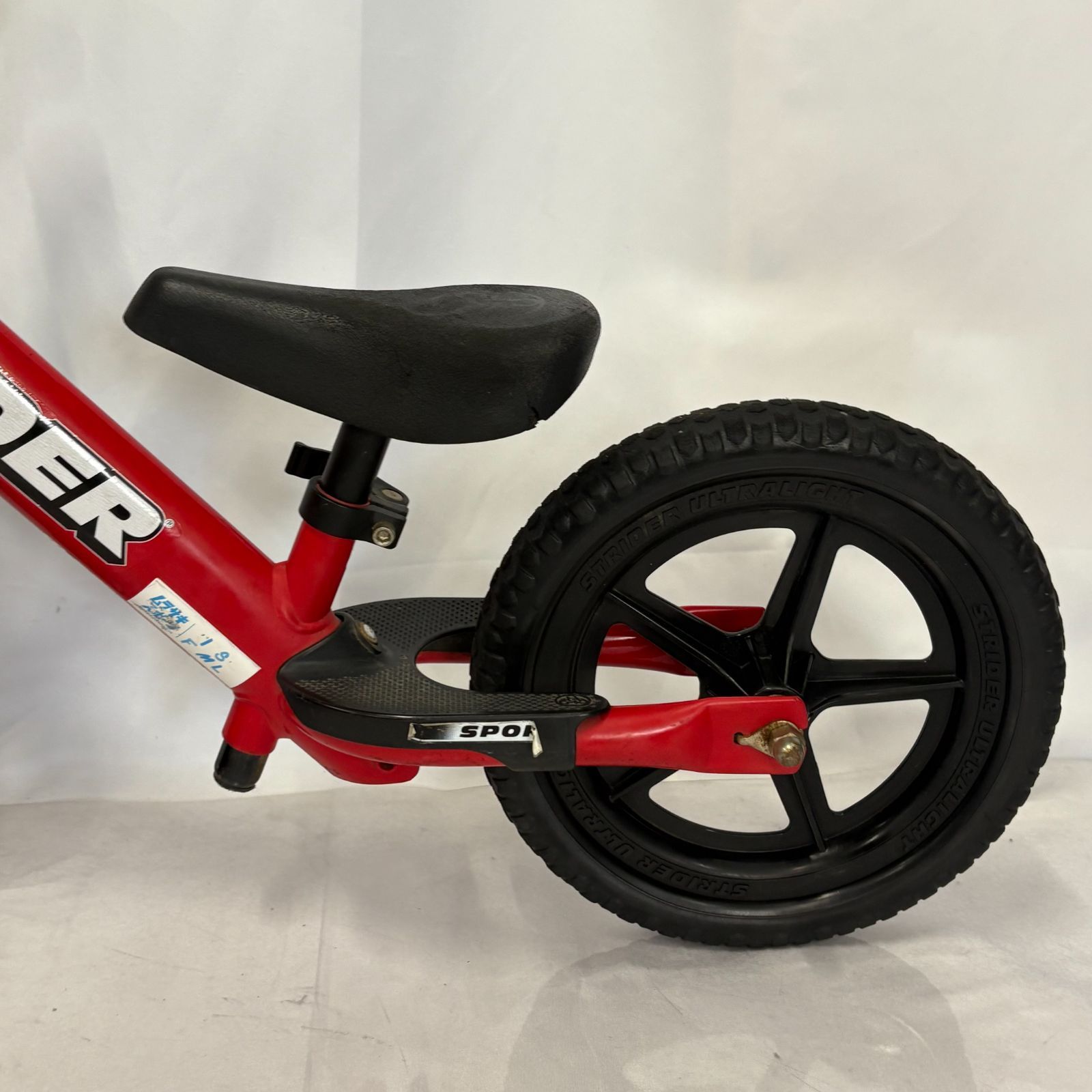 オプション多数】ストライダー スポーツモデル 12インチ レッド 【公式