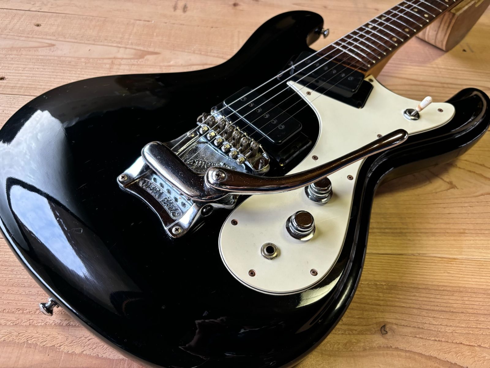 Morales モラレス ギター Mosrite type モズライトタイプ Morales