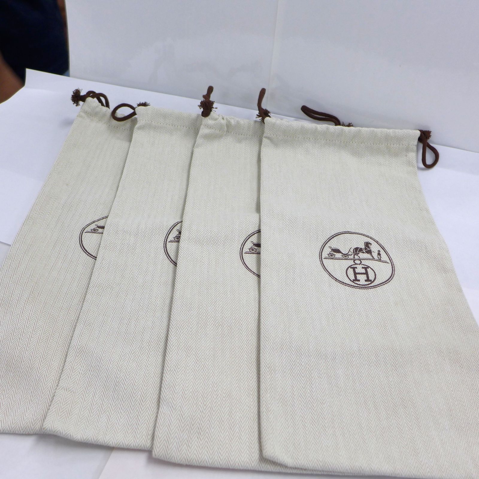 大黒屋82】HERMES エルメス 保存袋 巾着 布袋 付属品 ヘリンボーン