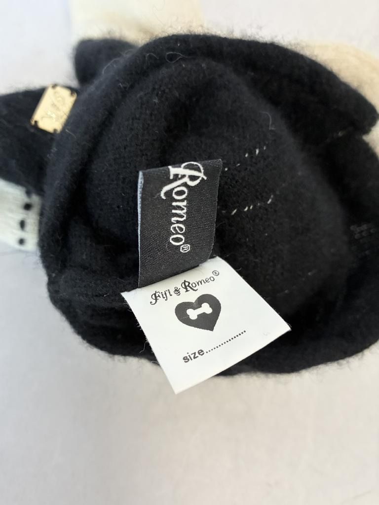 フィフィアンドロメオ カシミアニット Mサイズ 襟付きピンク黒水玉