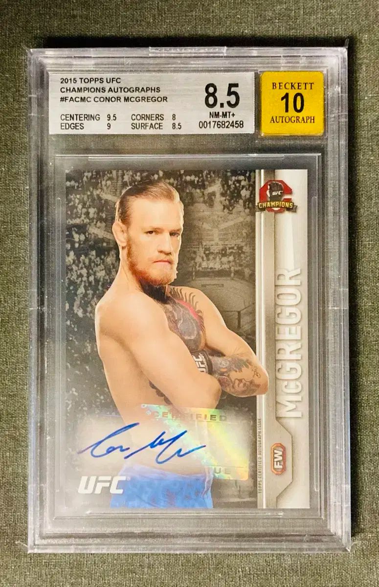 Topps UFC コナーマクレガー 直筆サイン入りカード leaf art of sports