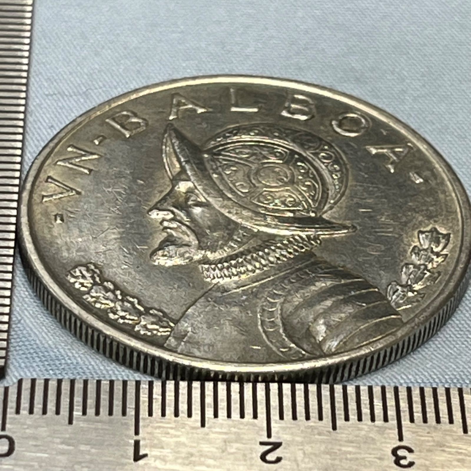 銀貨】1934年 パナマ 1バルボア／自由の女神と征服者の肖像