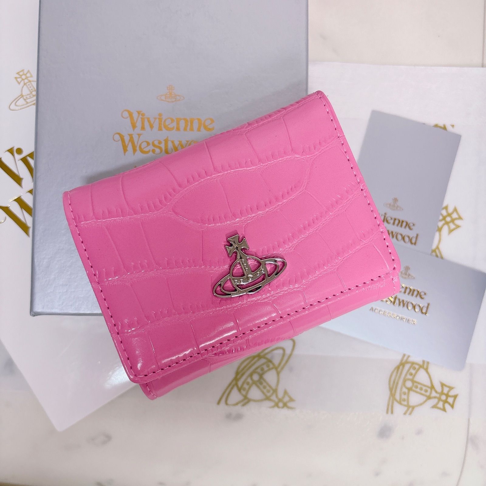 Vivienne 最高 Westwood オンライン限定 三つ折り財布 ピンク 日本限定