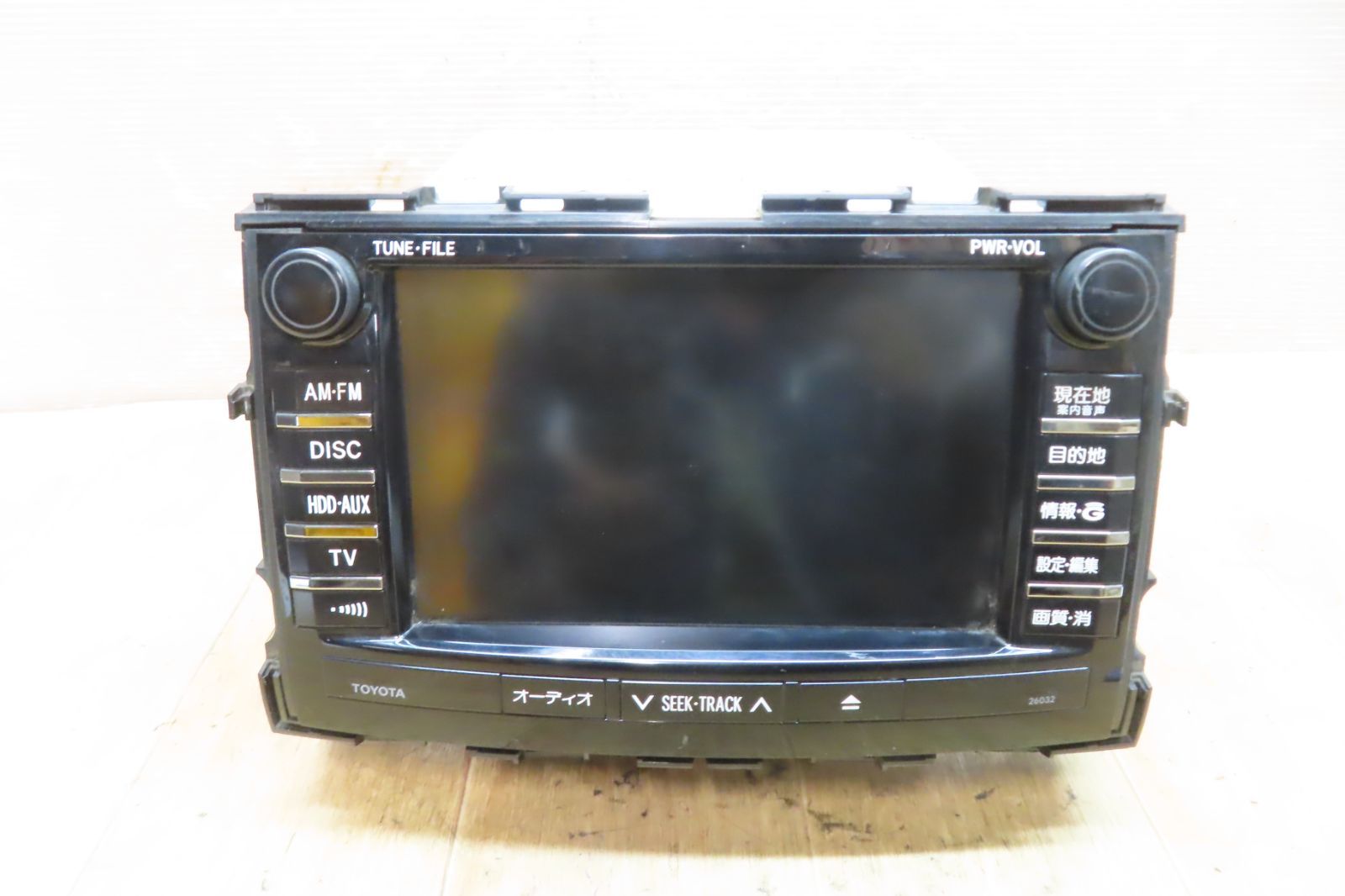 トヨタ純正ナビ7インチ voxy 70 トヨタ70系ヴォクシー（ZRR70W）の純正