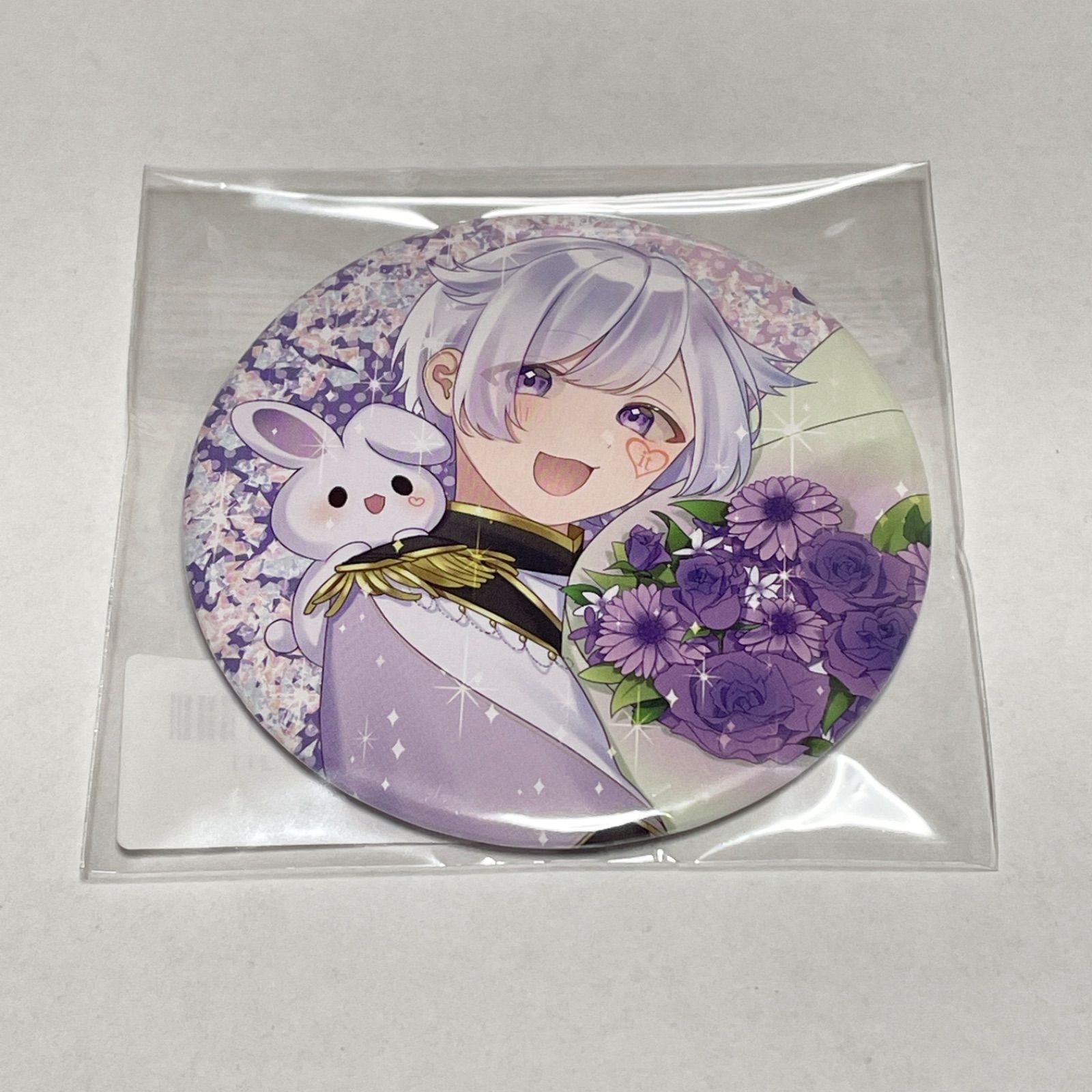 いれいす 初兎 缶バッジ - メルカリ