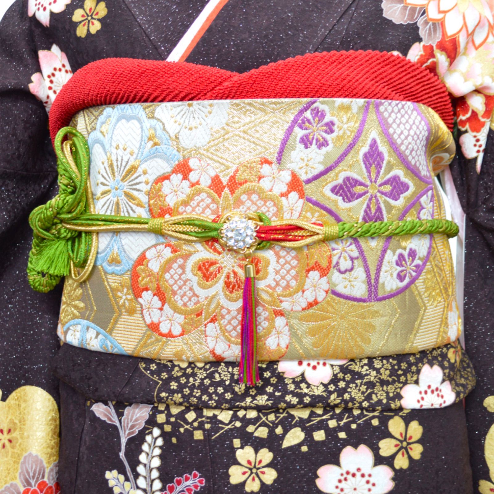 美品》正絹 振袖フルセット S〜Lサイズ 成人式 金駒刺繍 ブラウン 古典