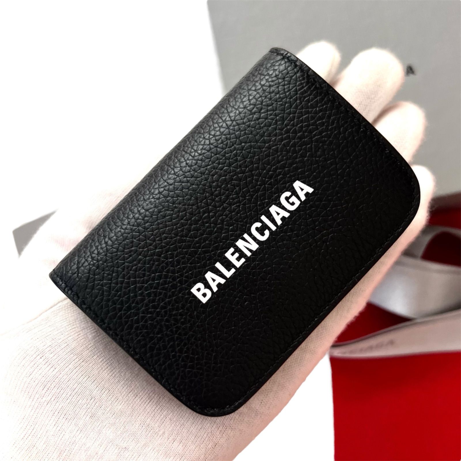 BALENCIAGA 最も安い ブラック 三つ折りウォレット バレンシアガ