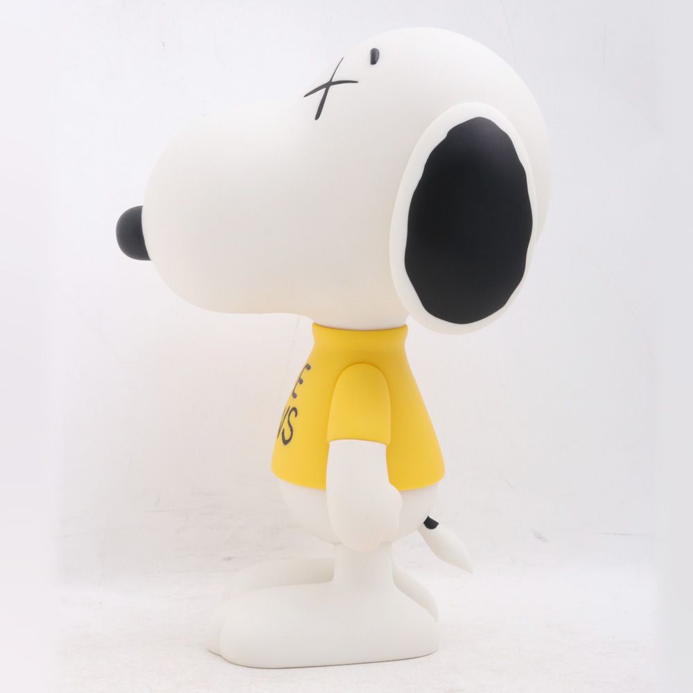 新品KAWS × PEANUTS スヌーピー フィギュア メディコムトイ 新品KAWS